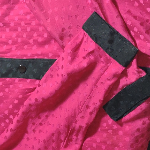 Vintage 80's Hot Pink w/Black Trim Long Sleeved Silk Button Up Blouse Size P8 - Picture 11 of 15